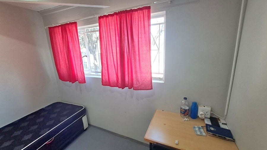 11 Bedroom Property for Sale in Brandwag Free State
